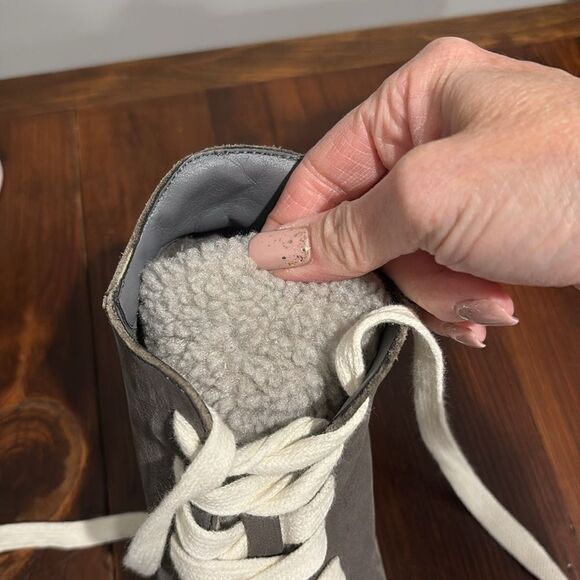 Sam Edelman Pence Faux Fur-Trim Suede High-Top Sneakers Size 6.5 - Picture 7 of 10